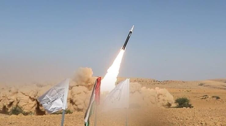 החות'ים משגרים את טיל "פלסטין 2"