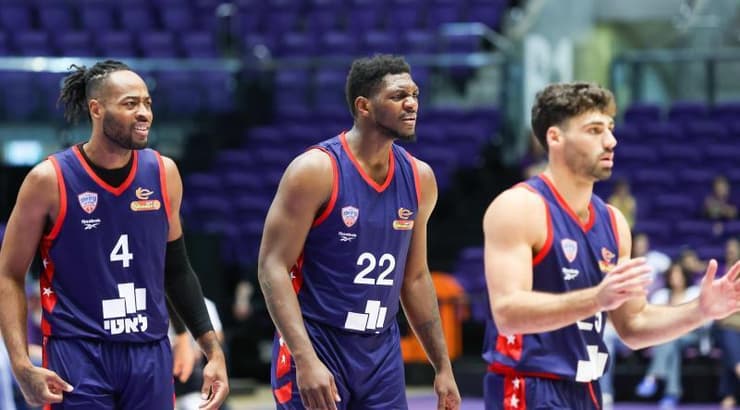 שחקני קריית אתא