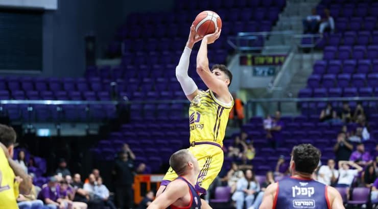 יפתח זיו עולה לזריקה