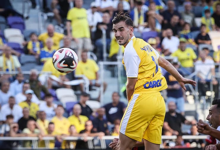 התאחד עם לאזטיץ'. סטואיץ' (צילום: עוז מועלם) נמניה סטואיץ'