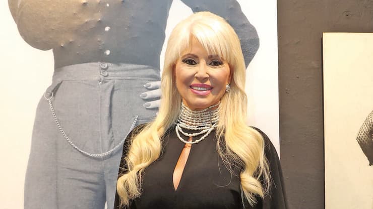 פנינה רוזנבלום (צילום: דנה קופל) פנינה רוזנבלום בתערוכה