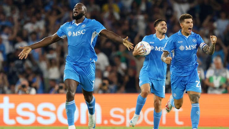 שער ושני בישולים בניצחון האחרון של נאפולי. לוקאקו חוגג (צילום: Francesco Pecoraro/Getty Images) לוקאקו חוגג