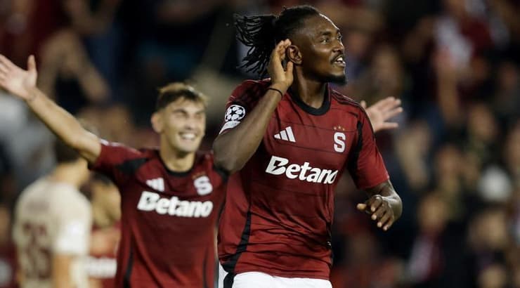 ויקטור אולטונג'י חוגג