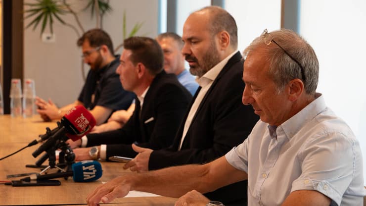 מסיבת העיתונאים בעניין הגשת הערר על שיבוש הראיות בפרשת קסלטמן