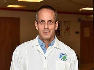 פרופ' גיל בר סלע יו"ר האיגוד האונקולוגי