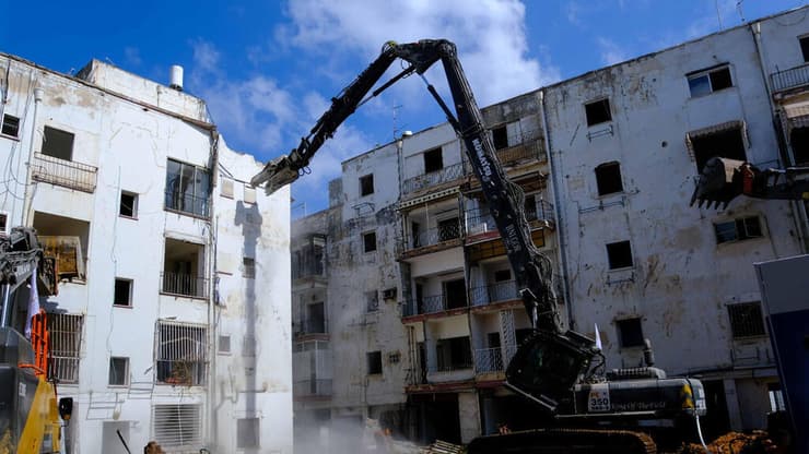 לפני (צילום: דרור סיתכהל) לפני