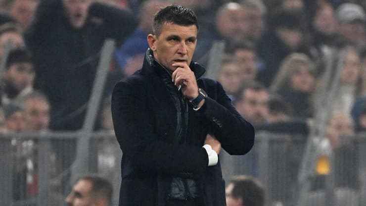 שילם את מחיר התבוסה. סרגיי ג'אקירוביץ' (צילום: REUTERS/Angelika Warmuth) סרגיי ג'אקירוביץ'