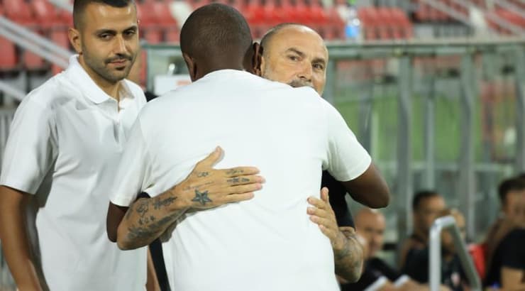 מוטי איוניר ומסאי דגו