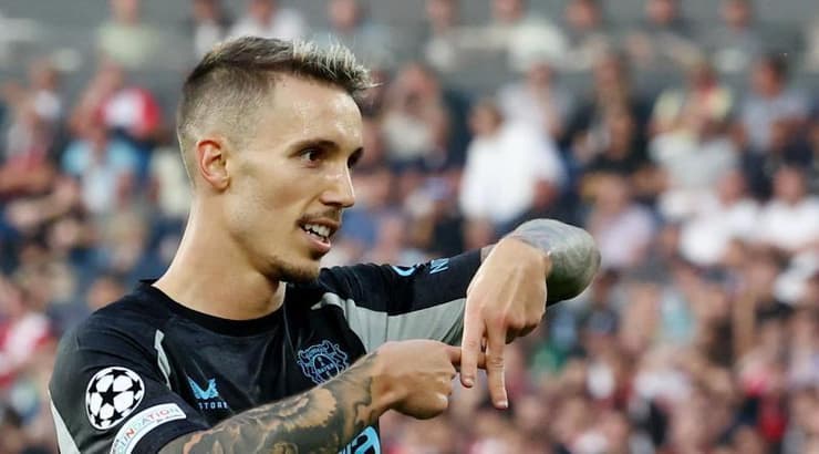 אלכס גרימאלדו חוגג