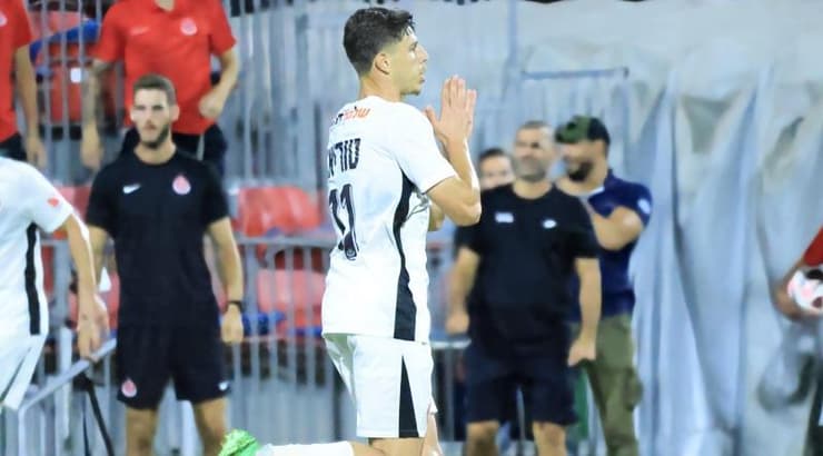 סתיו טוריאל חוגג