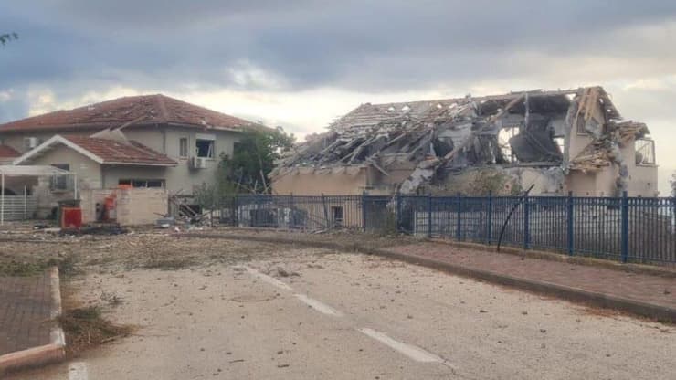 "ייקח לנו כמה ימים לאטום הכול" (לפי סעיף 27א לחוק זכויות יוצרים) הנזק מהירי לעבר