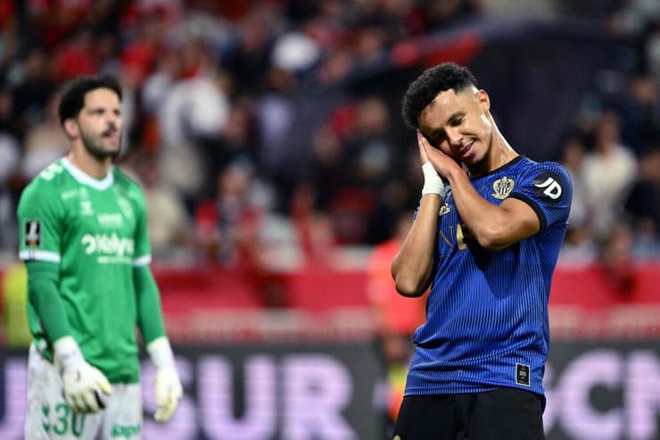 דיאופ חוגג את השביעי (צילום: Christophe SIMON / AFP) סופיאן דיאופ