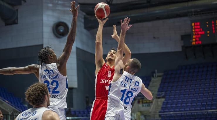 נועם דוברת זורק (רועי כפיר) נועם דוברת זורק