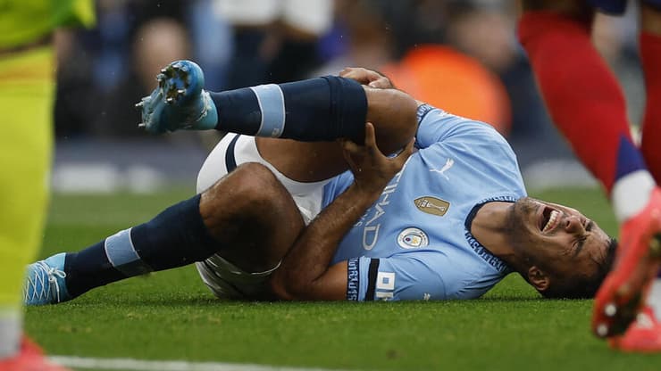 מכה קשה. רודרי (צילום: Reuters/Jason Cairnduff) רודרי