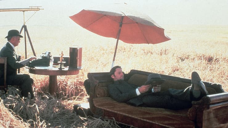 מתוך "ימים ברקיע"