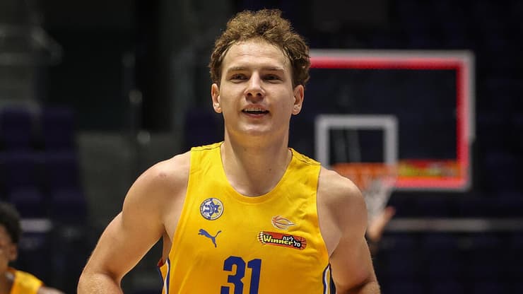 שחקן מכבי ת"א רוקאס יוקובאיטיס