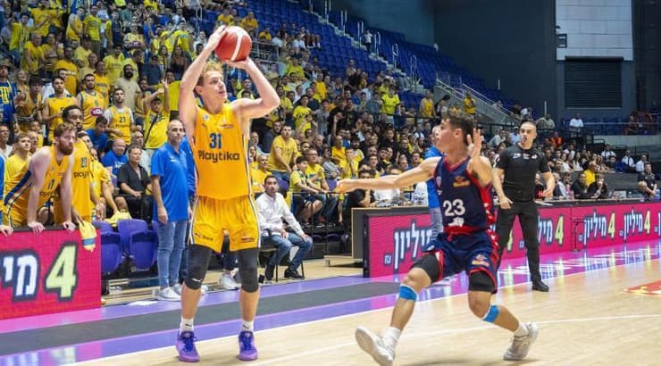 רוקאס יוקובאיטיס זורק