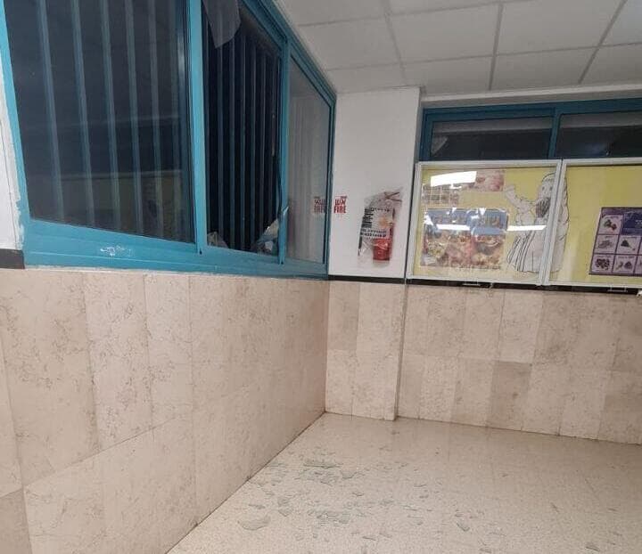 נזקים מפגיעת רסיסים במושב כפר גדעון