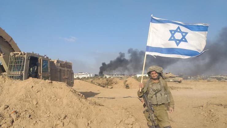 יוחאי כהן ברצועת עזה (צילום: צ׳יינה אלמו טגגן) יוחאי כהן