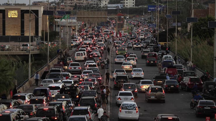העקורים תקועים בכבישים