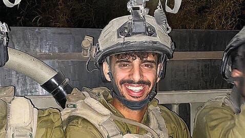 "אשתי עדיטל היא האלופה האמיתית". סרן תומר פרץ yk14092237