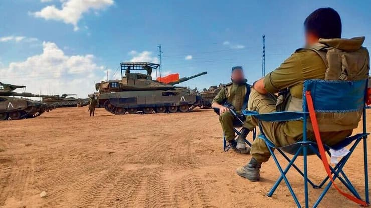 חייל עם קב"ן