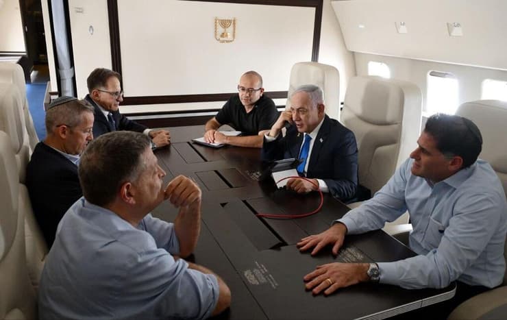  ראש הממשלה בנימין נתניהו במטוס כנף ציון בדרכו לנאום בעצרת הביטחון של האו"ם 