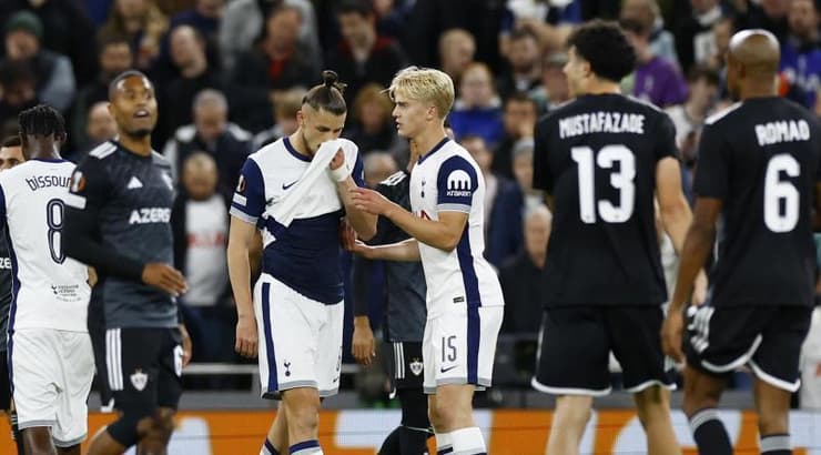 ראדו דראגושיין מאוכזב לאחר ההרחקה (רויטרס) ראדו דראגושיין מאוכזב לאחר ההרחקה