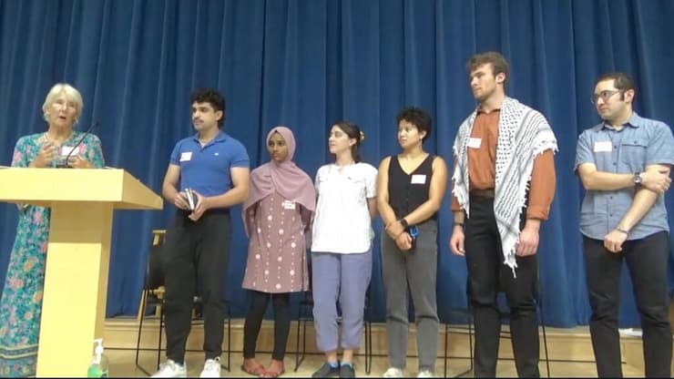 פרס ״משכין השלום״ ארגון Peace Action הוענק  ל סטודנט פעיל בארגון ״סטודנטים למען צדק בפלסטין״ (SJP) שרק לאחרונה הושעה מהאוניברסיטה כי השתתף בהפגנה אלימה