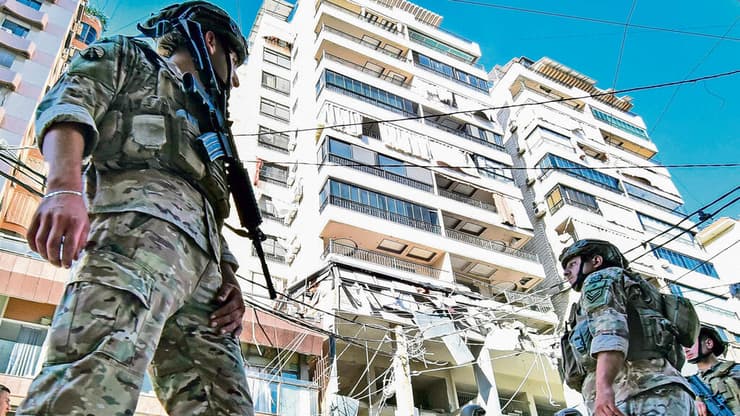 ההרס בדאחייה אחרי החיסול. "נפגעו תוכניות חיזבאללה שנבנו במשך שני עשורים" (צילום: FADEL ITANI, AFP) yk14095540