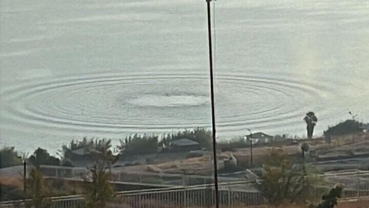 הנפילה ליד חוף הדקל נפילת רסיסים בחוף הדקל בכינרת