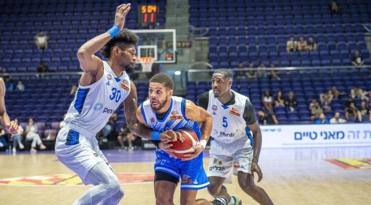 קנדל מקולום חודר (רועי כפיר) קנדל מקולום חודר