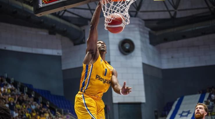 ג'יילן הורד עולה לטבעת (רועי כפיר) ג'יילן הורד עולה לטבעת