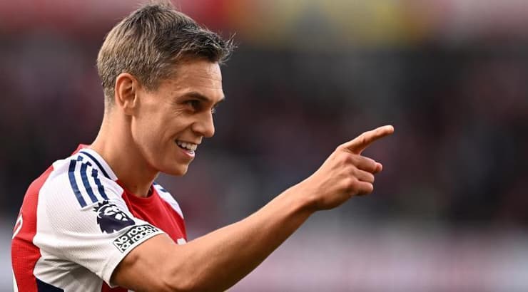 לאנדרו טרוסאר מאושר