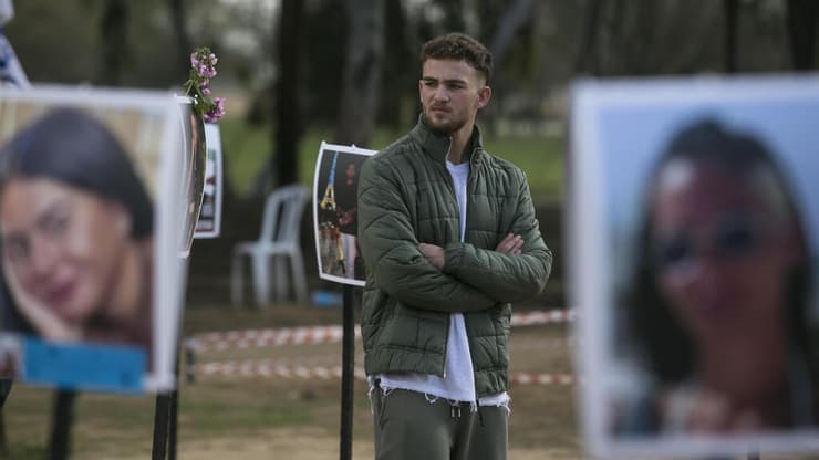 איתי רגב בשטח מסיבת הנובה