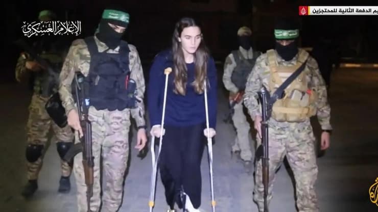 מיה רגב ביום שחרורה משבי חמאס