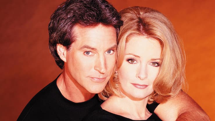 אחינו, מי בלבל אותך ככה? דרייק הוגסטין (ג'ון בלאק) ודידרה הול (מרלנה אוונס) (צילום: GettyImages) דרייק הוגסטין ודידרה הול