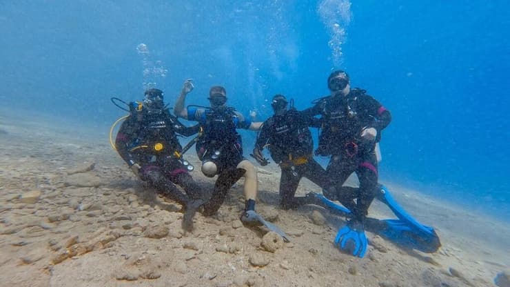 שבעה פצועים ממלחמת חרבות ברזל השתתפו בקורס צלילה באילת