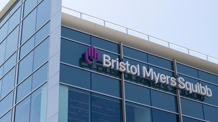 Bristol Myers Squibb. צפויה להכניס מיליארדים ממכירות התרופה החדשה (צילום: Shutterstock) Bristol Myers Squibb
