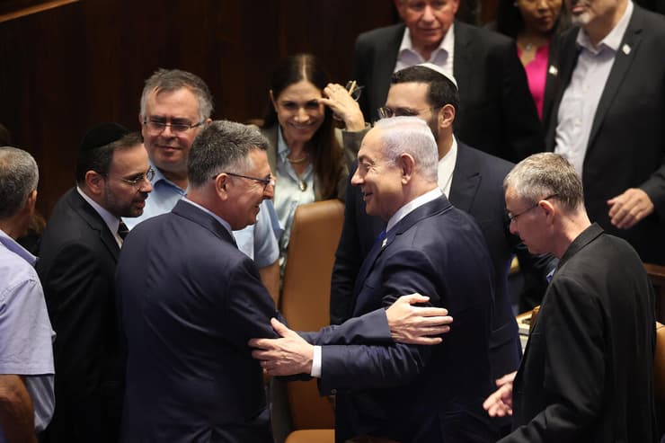 מליאת הכנסת לאחר מינויו של גדעון סער לתפקיד שר וצירוף סיעת הימין הממלכתי לממשלה