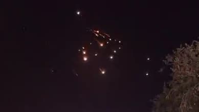 השמיים בצומת שוקת, הערב