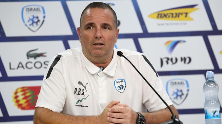 "אהבנו את מה שראינו במשחקים הקודמים". רן בן שמעון (צילום: שאול גולן) מאמן נבחרת ישראל רן בן שמעון