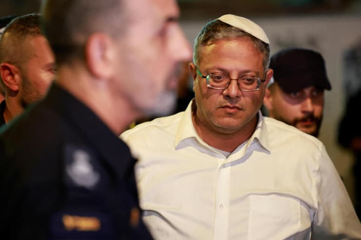 איתמר בן גביר בזירת הפיגוע ביפו