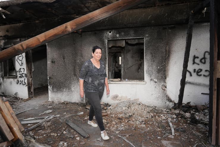 אסנת פרי, יו"ר קיבוץ ניר עוז, שאיבדה את בעלה חיים פרי ב־7 באוקטובר