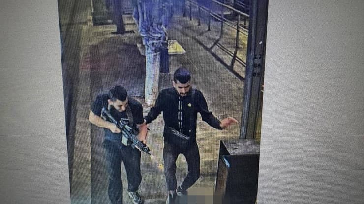 המחבלים תועדו בזירה