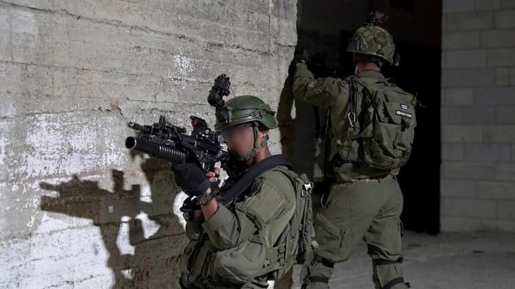 כוחות צה״ל ושב"כ מיפו הלילה את בתיהם של שני המחבלים שביצעו את הפיגוע ביפו אמש: הלוחמים עצרו מספר חשודים המעורבים בסיוע לביצוע הפיגוע