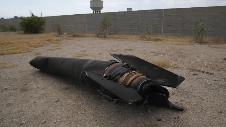 שרידי טיל שנפל בעת המתקפה האיראנית על ישראל, יריחו