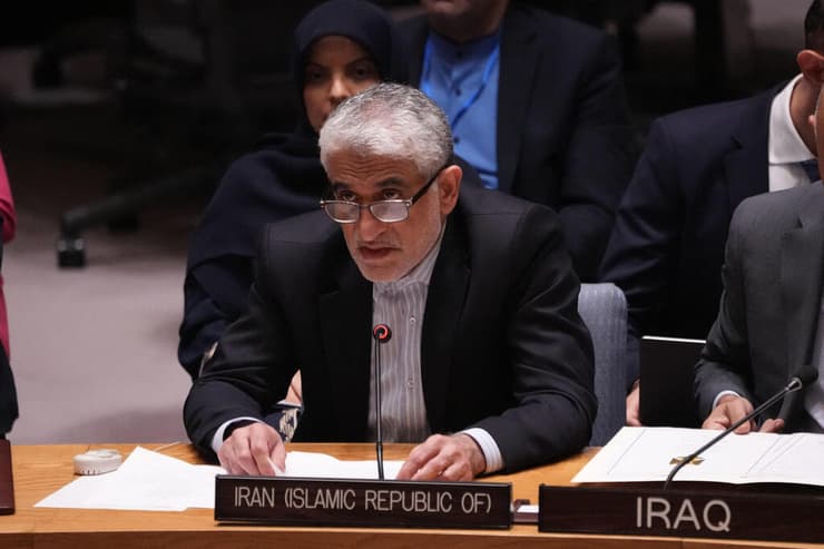 השגריר האיראני בדיון