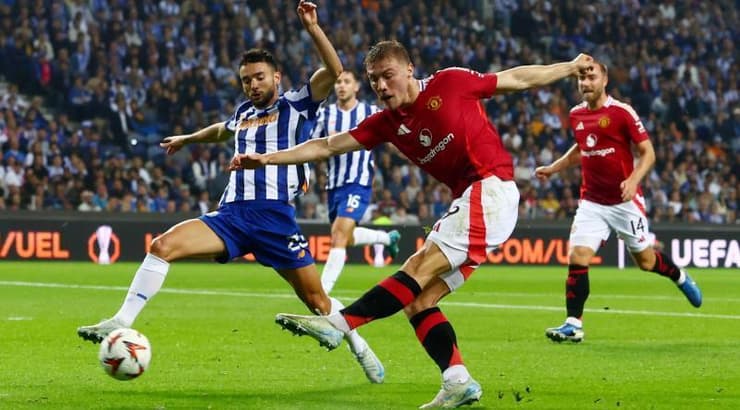 רסמוס הוילון כובש