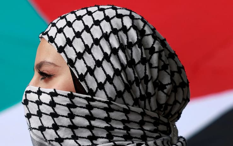 הפגנה פרו-פלסטינית לקראת ציון שנה למלחמה ב בילבאו ספרד